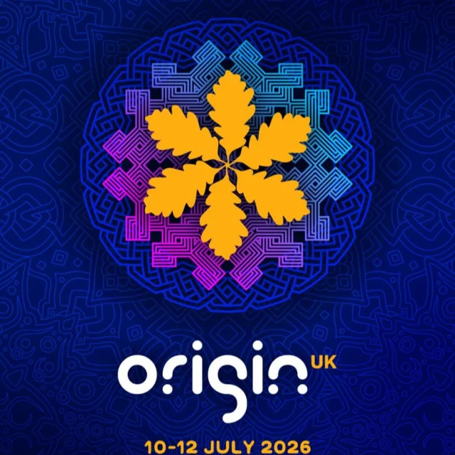 I'm playing at Origin Festival on Saturday night. I'll be in the Forest Ten after John 00 Fleming at 23 - 1am.
See you there!!!!